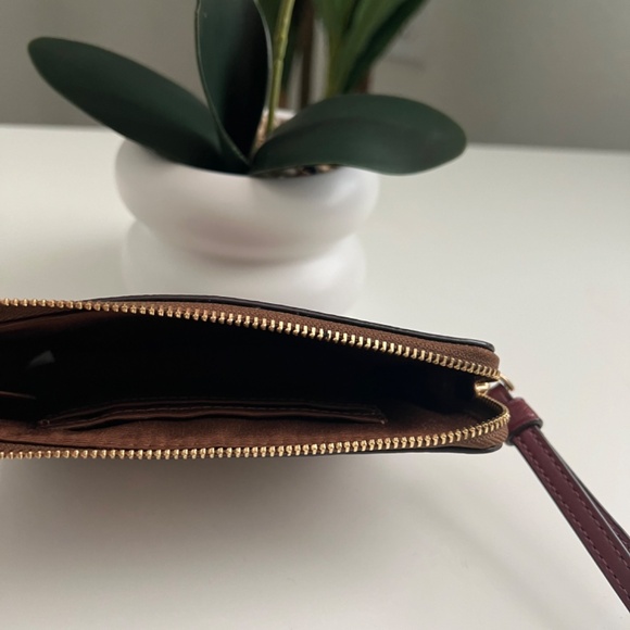 Coach corner zip wristlet in wildflower print - Picture 5 of 5